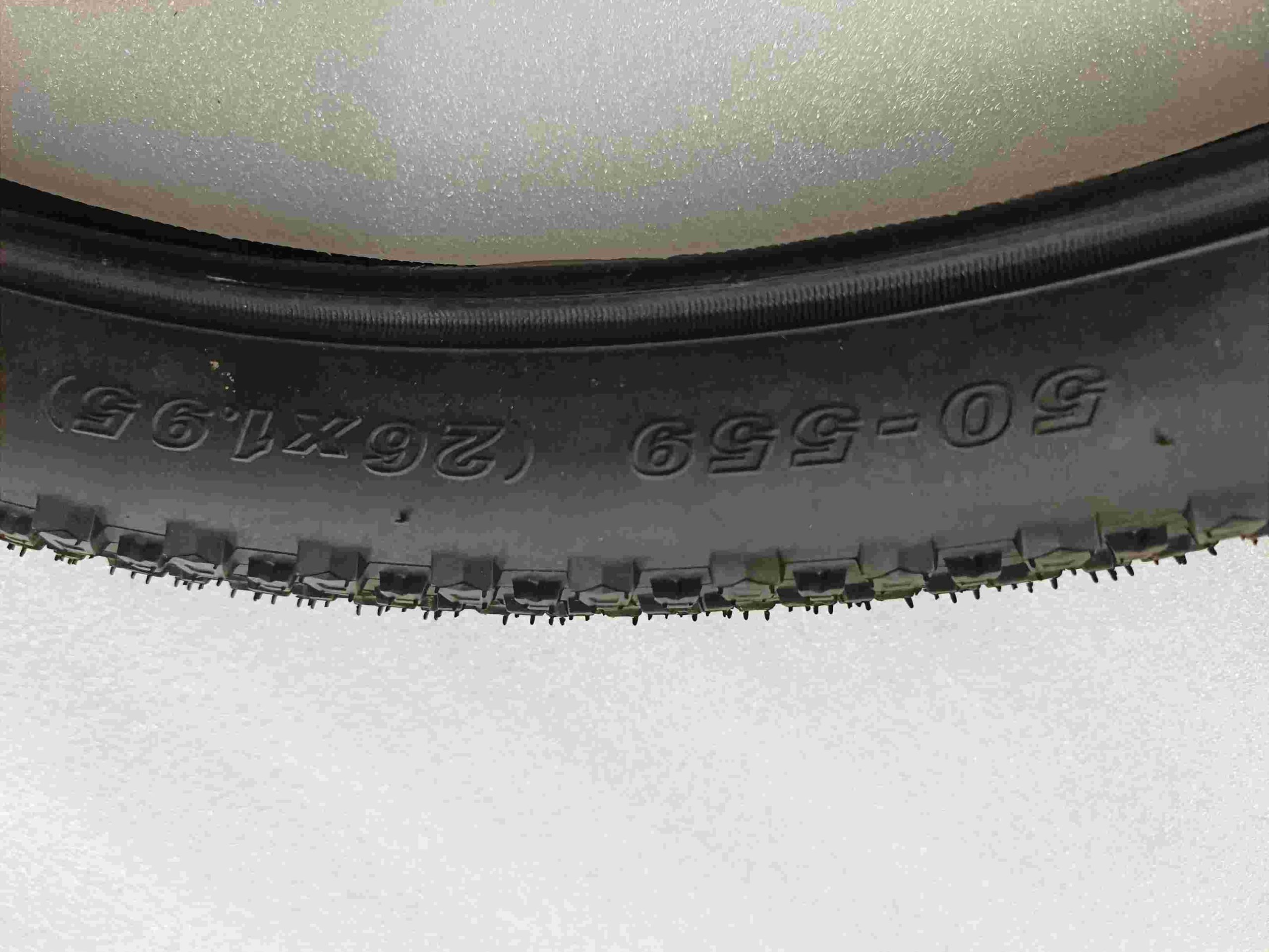 Hoogwaardige elektrische fietsbanden – Ultieme grip, lekbescherming en duurzame kwaliteit voor e-bikes 2 Hoogwaardige elektrische fietsbanden – Ultieme grip, lekbescherming en duurzame kwaliteit voor e-bikes - HOTEBIKE - 2
